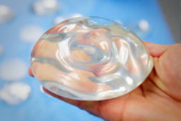 img-breast-implant